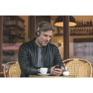 Наушники мониторные беспроводные Beyerdynamic Aventho wireless brown