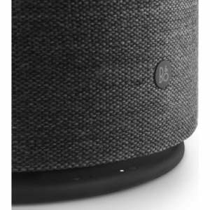 Портативная акустика Bang & Olufsen Beoplay M5 black