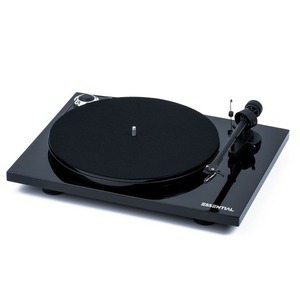 Проигрыватель винила Pro-Ject Essential III Piano Black Ortofon OM-10