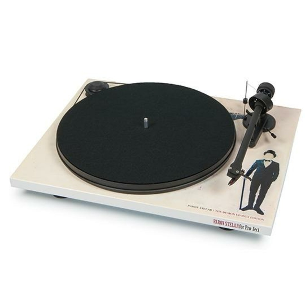 Проигрыватель винила Pro-Ject Essential II Demon DC White