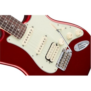 Электрогитара Fender DELUXE STRAT HSS PF CAR