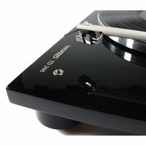 Проигрыватель винила Thorens TD206 highgloss black