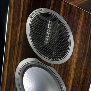 Полочная акустика Monitor Audio Gold Series 100 Walnut