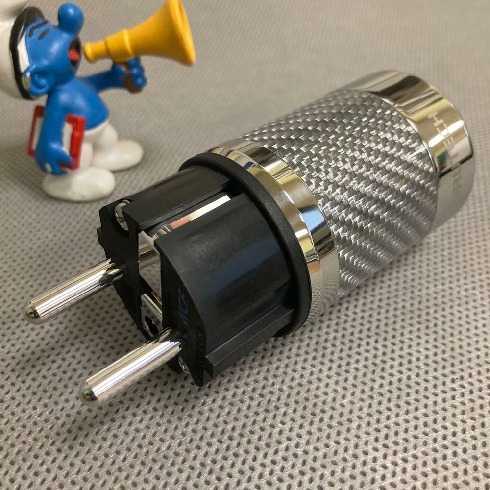 Разъем EU Schuko Furutech FI-E50 NCF(R) Carbon