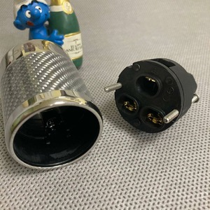 Разъем IEC C15 Furutech FI-50 NCF(R) Carbon