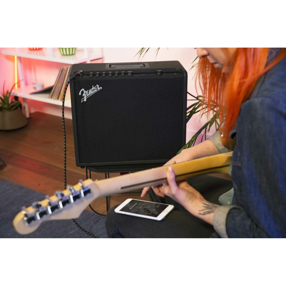 Гитарный комбо Fender MUSTANG GT 200