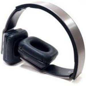 Наушники накладные беспроводные Denn DHB301