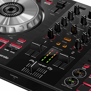DJ контроллер Pioneer DDJ-SB3