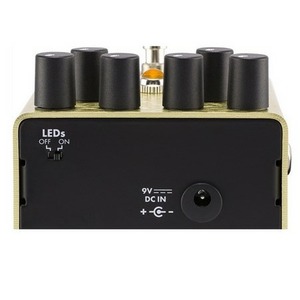 Гитарная педаль эффектов/ примочка Fender Pugilist Distortion Pedal