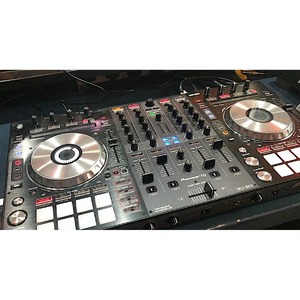 DJ контроллер Pioneer DDJ-SX3