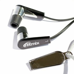 Наушники внутриканальные классические Ritmix RH-135 Black