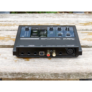 Внешняя звуковая карта с USB Roland TRI-CAPTURE