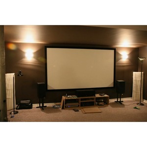 Экран для проектора Projecta HomeScreen Deluxe 173x296см 126" HD 10600423