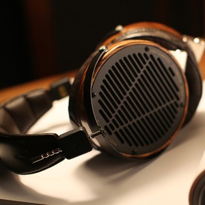 Наушники мониторные Premium Audeze LCD3 зебрано/коричневая кожа