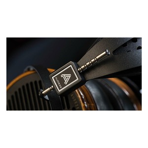 Наушники мониторные Premium Audeze LCD-3 Zebrano Black Leather (Travel Case)