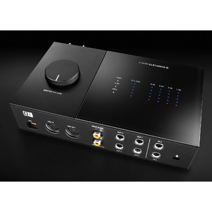 Внешняя звуковая карта с USB Native Instruments Komplete Audio 6 MK2