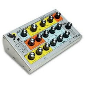 Аналоговый синтезатор Moog Sirin