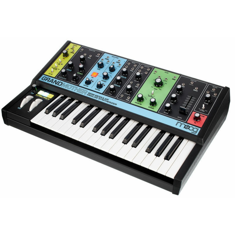 Аналоговый синтезатор Moog Grandmother