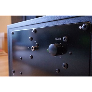 Фазоинверторный сабвуфер Yamaha NS-SW050 Black