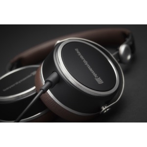 Наушники накладные классические Beyerdynamic Aventho wired brown