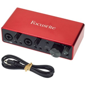 Внешняя звуковая карта с USB FOCUSRITE Scarlett 2i2 3rd Gen