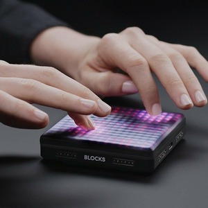 Миди контроллер ROLI Lightpad Block M