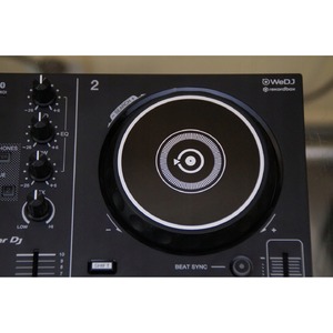 DJ контроллер Pioneer DDJ-200