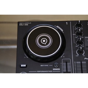 DJ контроллер Pioneer DDJ-200