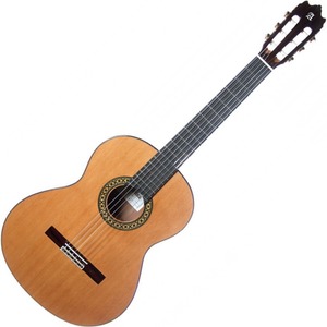 Классическая гитара Alhambra 6.207