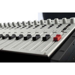 Контроллер для мастеринга SPL Neos