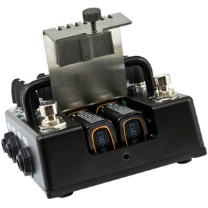 Гитарный предусилитель AMT BC-1