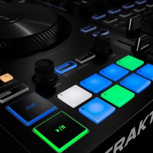 DJ контроллер Native Instruments TRAKTOR KONTROL S3