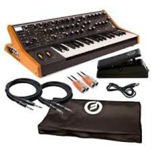 Аналоговый синтезатор Moog Subsequent 37