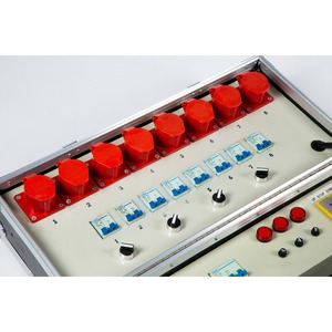 Питание световых приборов Showlight TCH 8