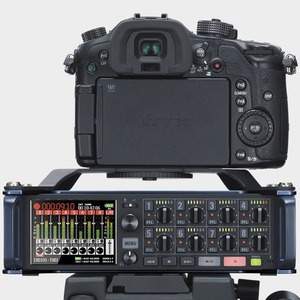 Адаптер для установки камеры на Zoom F8/F8n. Zoom CMF-8