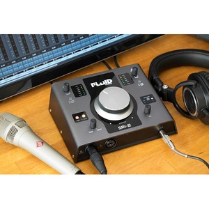 Внешняя звуковая карта с USB Fluid Audio SRI-2