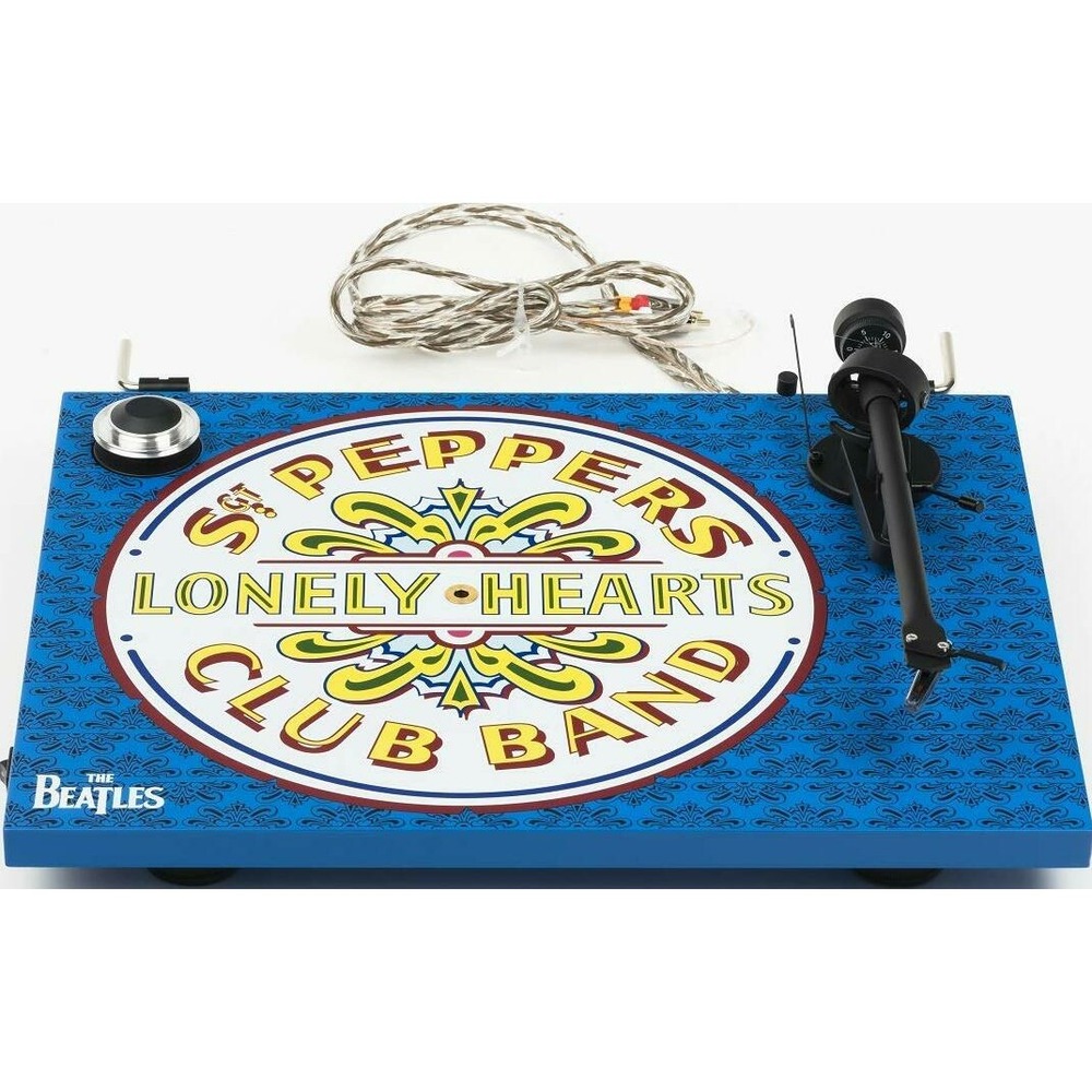 Проигрыватель винила Pro-Ject ESSENTIAL III OM10 SGT. PEPPER
