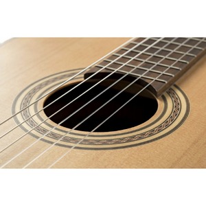 Классическая гитара La Mancha Rubi CM/63