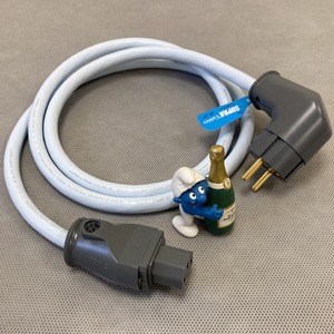 Кабель силовой Schuko - IEC C13 Supra LoRad 2.5 CS-EU/ANGLED (10A) 1.0m