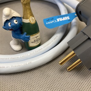 Кабель силовой Schuko - IEC C13 Supra LoRad 2.5 CS-EU/ANGLED (10A) 1.0m