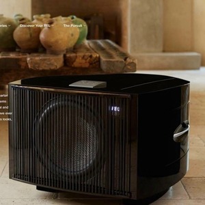 Сабвуфер закрытого типа REL No.25 Piano Black