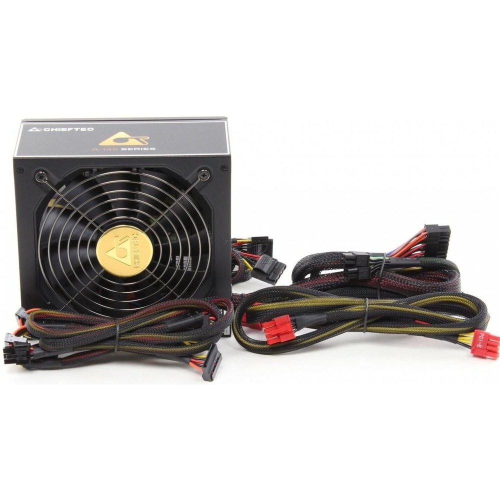 Блок питания для компьютера Chieftec APS-750CB