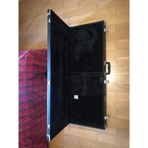 Кейс для электрогитары Stagg GCA-XH