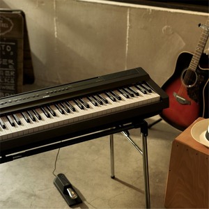 Пианино цифровое Yamaha P-121B