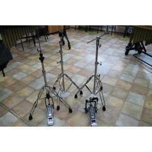 Комплект стоек для тарелок и педаль для бас-барабана WEBER Iron Poison