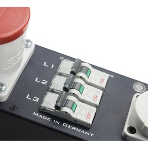 Блок распределения питания в рэковом корпусе высотой Adam Hall 87480