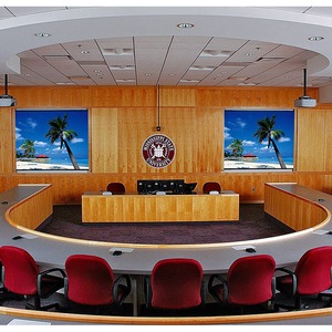 Экран для проектора Draper Clarion HDTV 9:16 338х133 165х295 XH600V HDG