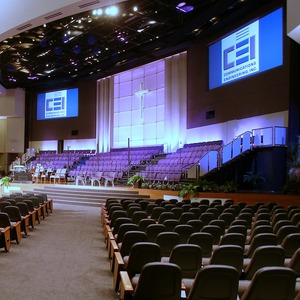 Экран офисный натяжной Draper Cineperm/Truss NTSC 3:4 610/240 366x488 XT1000V M1300