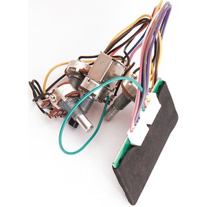 Предусилитель для бас-гитары Cort SANDBERG 2-BAND