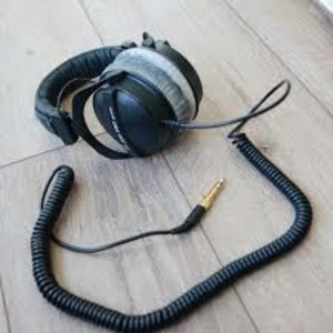 Наушники мониторные классические Beyerdynamic DT 770 PRO 250 Ohm